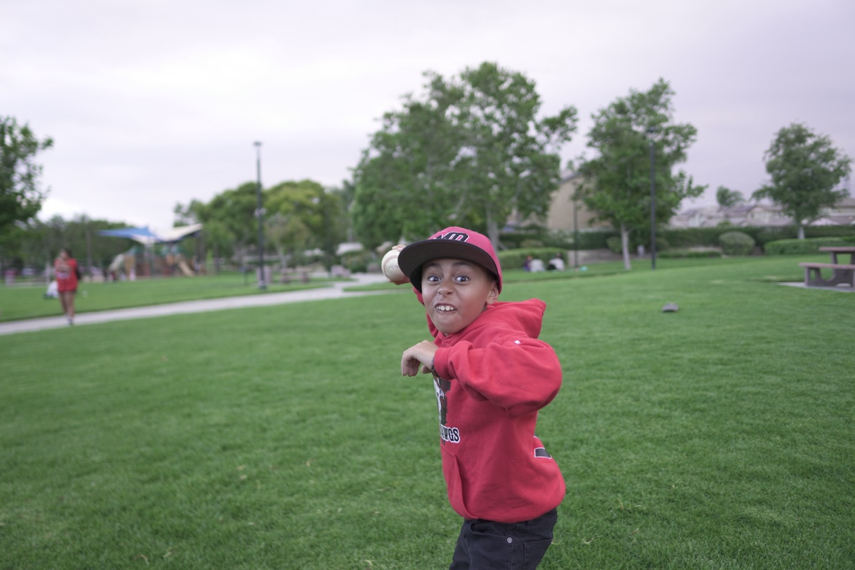 MAD Dawgs player mid-throw